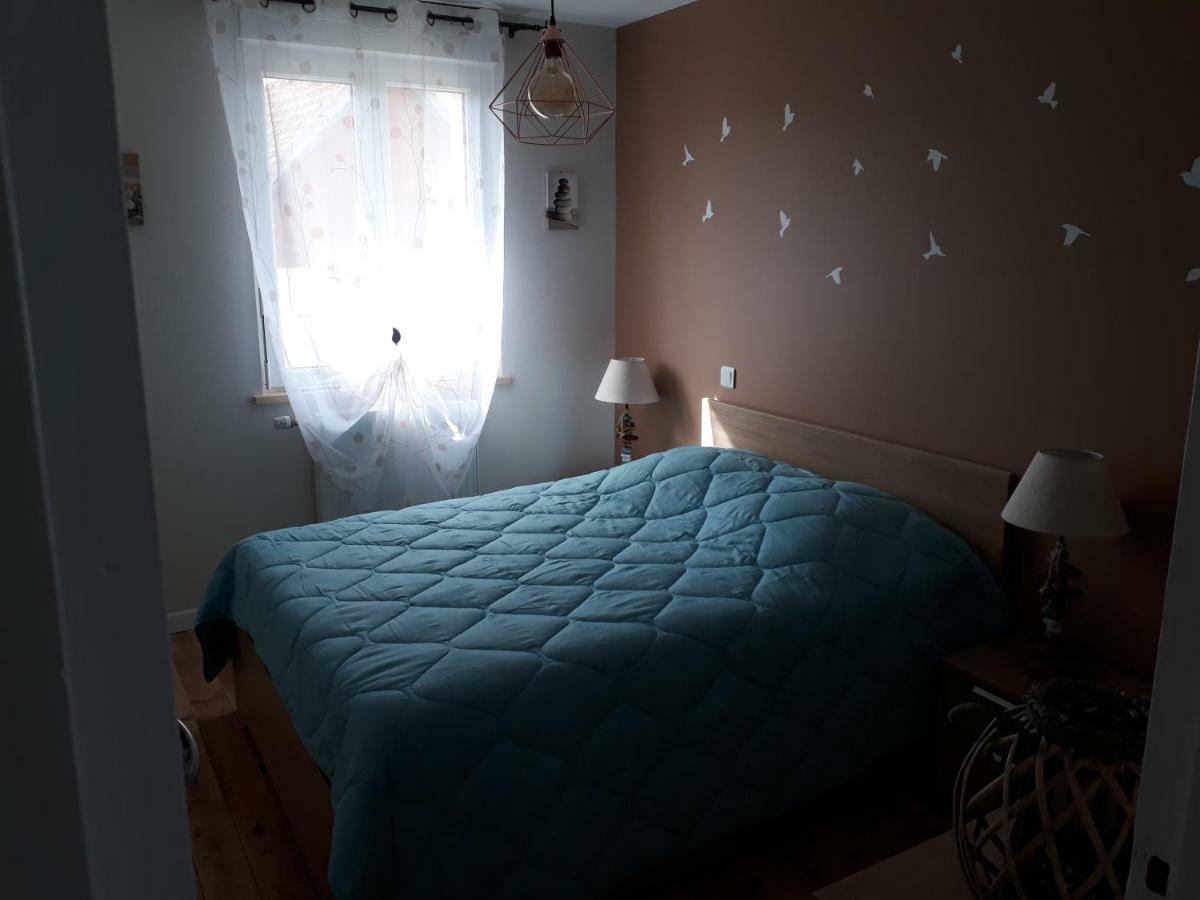 Gite " Le Vieux Noyer" Liesville-sur-Douve Zewnętrze zdjęcie